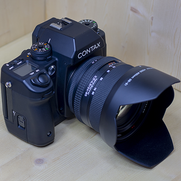 콘탁스 Contax N1 +Vario-Sonnar 24-85mm F3.5-4.5 T*(후드포함)/93%