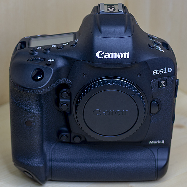 캐논Canon EOS 1DX MARK II 캐논정품 박스풀셋트 / 컷수65.000 /98%