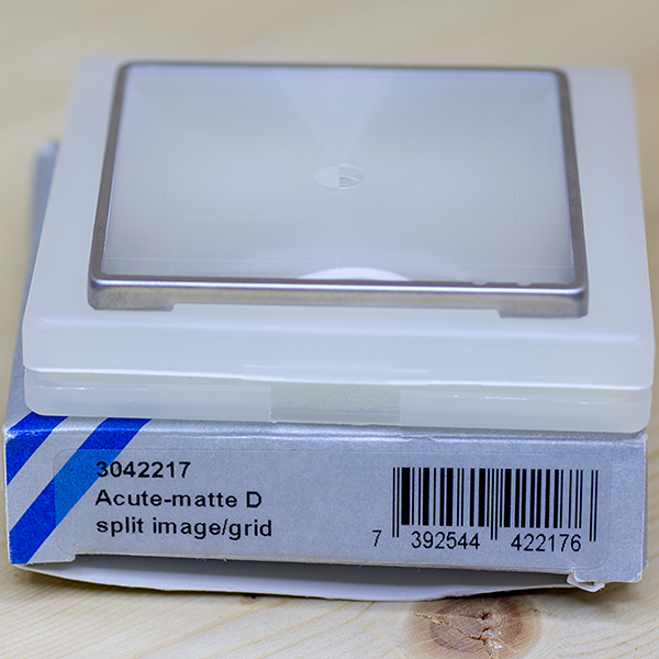 핫셀블러드 Hasselblad Acute-Matte D #42217 Bright Focusing Screen 스플릿+그리드 /박스 /99%