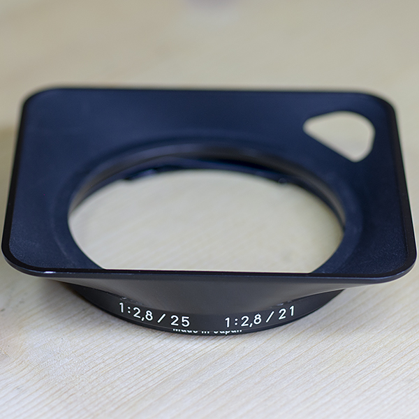 자이즈이콘 Zeiss Ikon  Lens shade 21/25mm박스 98%