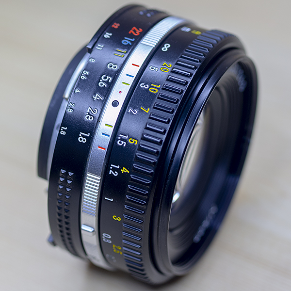 니콘 Nikon NIKKOR MF 50mm 1:1.8 Ais 1.5피트(0.45미터) 근접 초점거리/95%