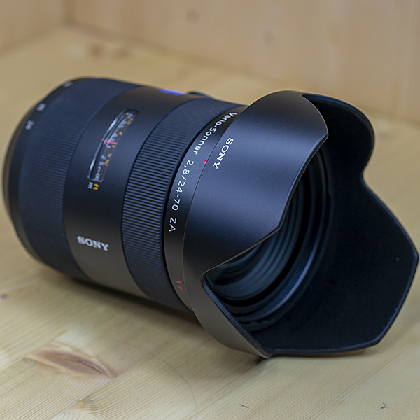소니 Sony VARIO-SONNAR 24-70mm F2.8 ZA SSM T* 정품 (후드)  /92%