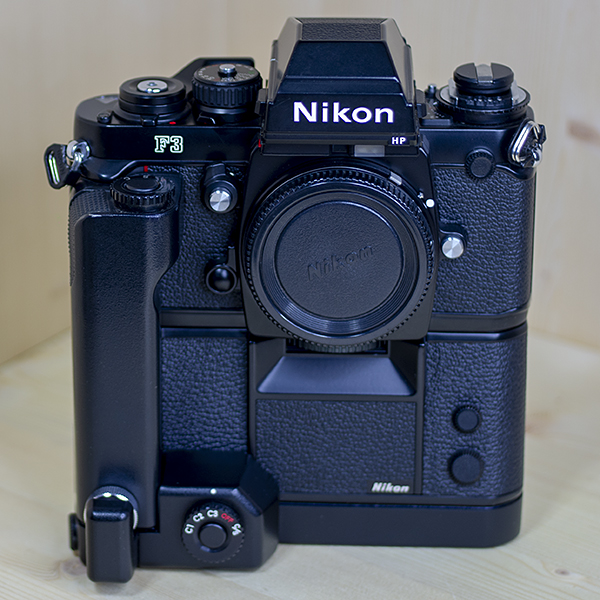니콘 Nikon F3 HP (MD-4+MK-1+MF-18) Film Camera /97%