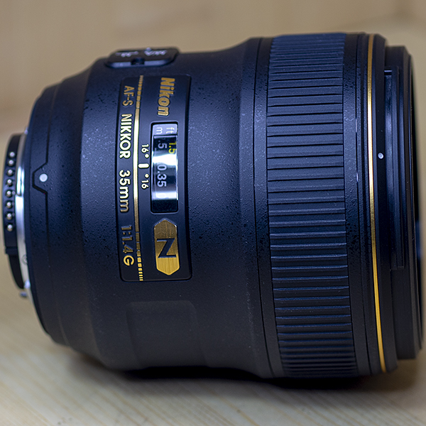 니콘 Nikkor AF-S NIKKOR 35mm 1:1.4 G 정품 (후드,박스풀셋트) / 98%