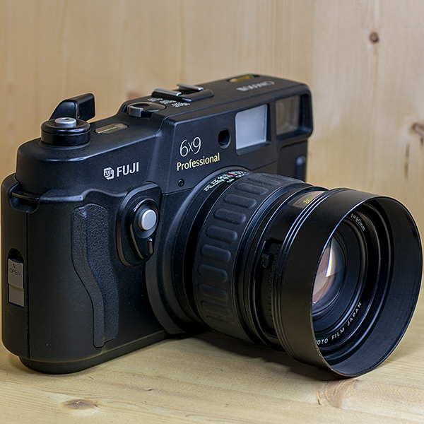 후지 FUJI GW690 III 6×9 Professional 90mm F1:3.5 (스트랩포함) / 97%