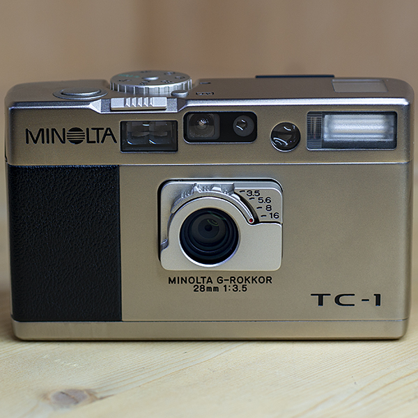미놀타 Minolta TC-1 35mm Point & Shoot Film Camera G-ROKKOR 28mm 1:3.5 (케이스,스트랩포함)/98%