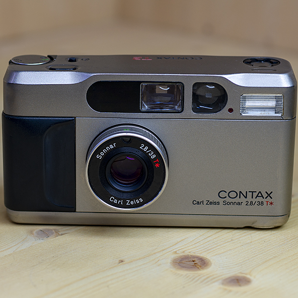 콘탁스 Contax T2 Titanium  38mm F2.8 T* 스트렙포함/90%