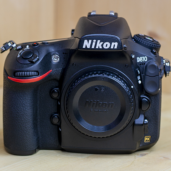 니콘 Nikon D810 Body 정품박스셋트.그립 .컷수 30,915/95%