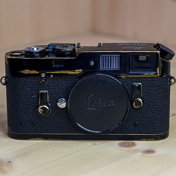 라이카 Leica M4 Body Repainted Black Film Camera/95%