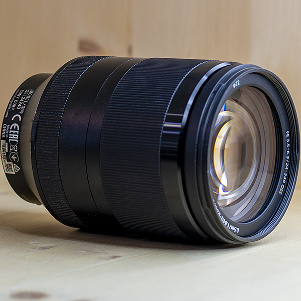 소니 SONY FE 24-240mm F3.5-6.3 OSS (정품박스셋트.후드) / 90%