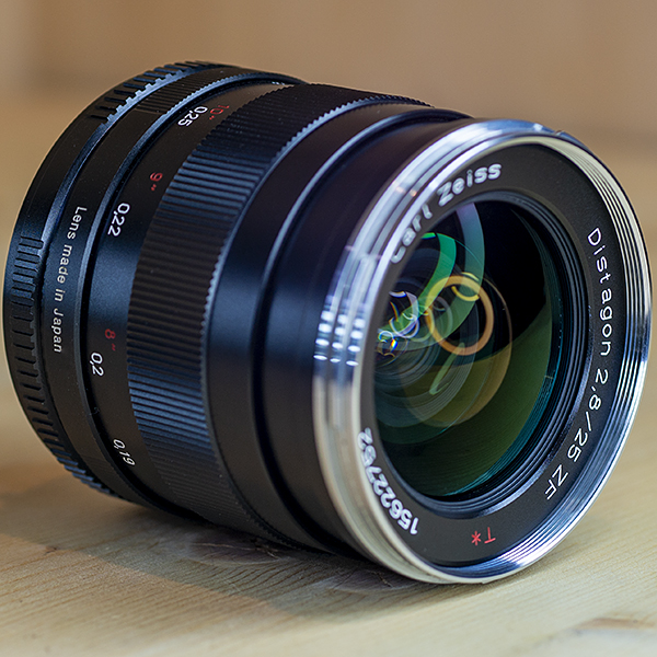 자이스니콘 Carl Zeiss Distagon 25mm F2.8 ZF T* (후드)95%