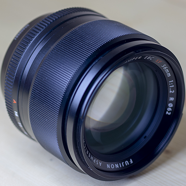 후지필름 Fuji XF 56mm 1:1.2 R 정품 (후드포함)/97%