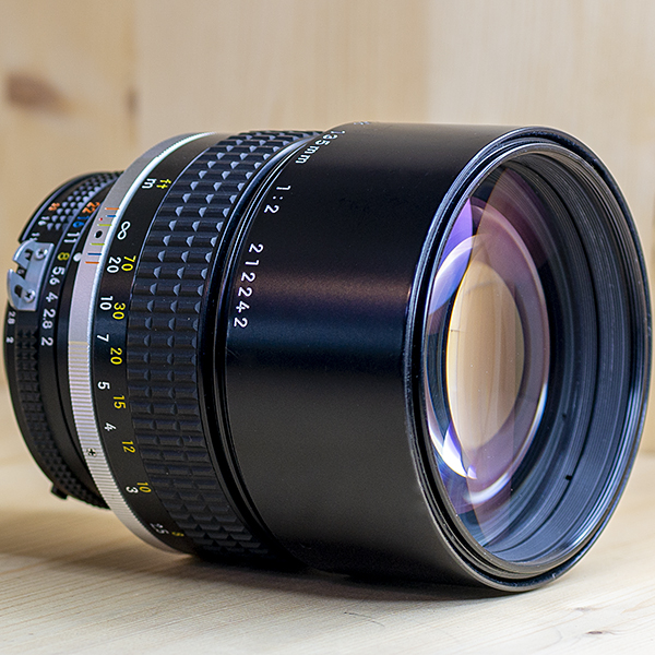니콘 NIKON Nikkor MF 135mm 1:2 Ais /97%
