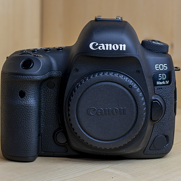 캐논 Canon EOS 5D Mark IV Body+BG-E20그립 정품.미등록 컷수273/99%