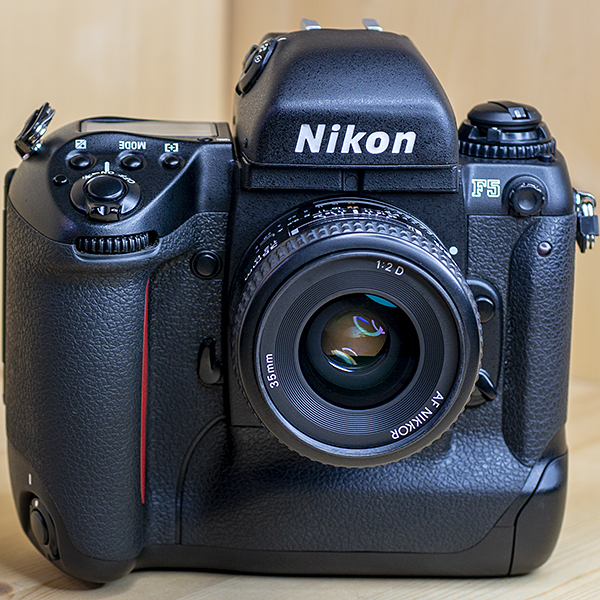 니콘 Nikon F5 Body +AF35mmF2D  SLR Film Camera /95%