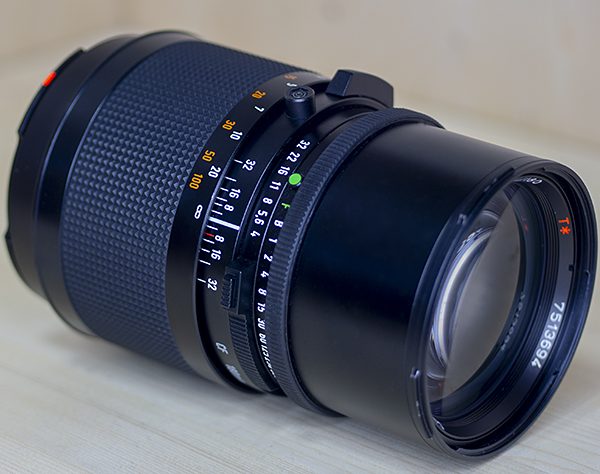 핫셀블러드 Hasselblad Sonnar CF 180mm F4 T* /95%