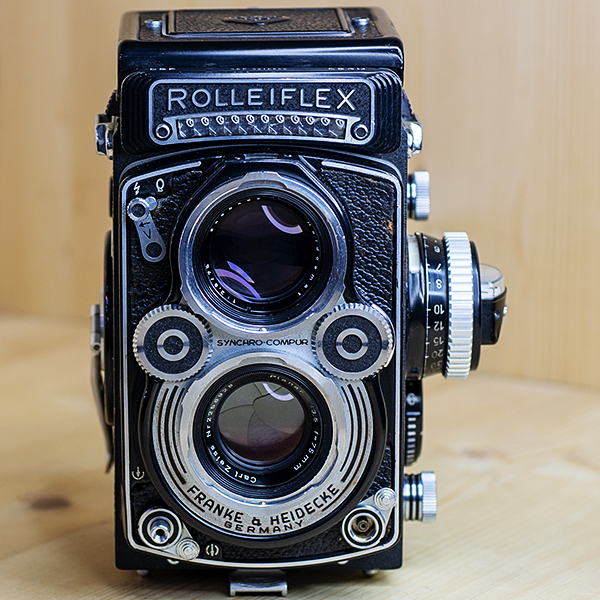 롤라이플렉스 Rolleiflex 3.5F Planar 75mm 1:3.5 바둑판스크린 (필타.후드.스트렙)/95%