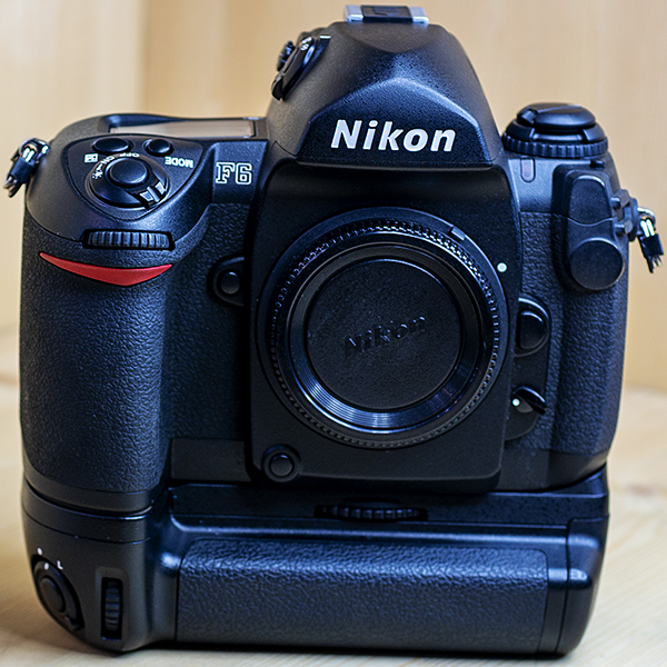 니콘 Nikon F6+MB-40 Body SLR Film Camera 스트렙/97%