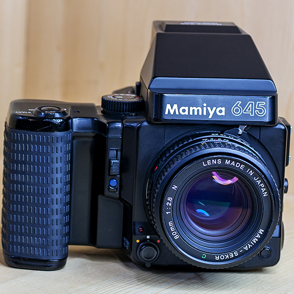 마미야 Mamiya M645 Super+MAMIYA-SEKOR C 80mmF1:2.8 N  93%