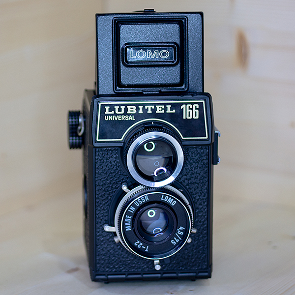 로모 루비텔 Lomo Lubitel 166 Universal -1984년 T-22 75mm f4.5 (스트랩포함)/95%