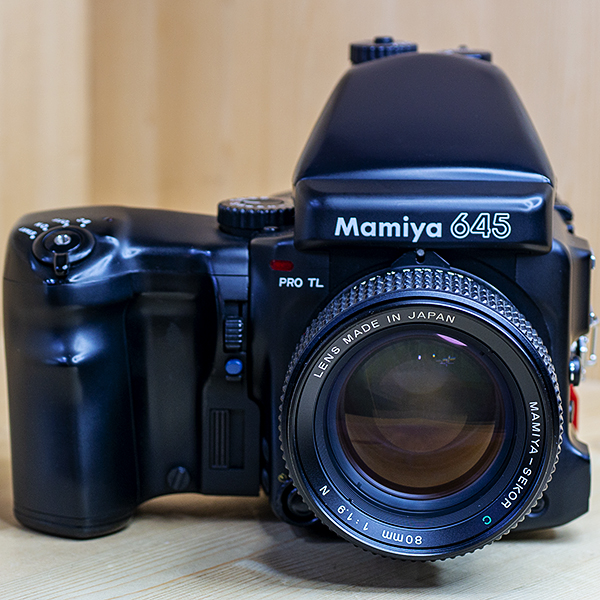 마미야 MAMIYA 645 Pro TL+ SEKOR C 80mm F1:1.9 N+45mmF2.8 N/홀더1개.스트렙 / 95%