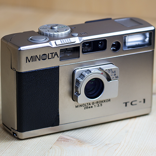 미놀타 Minolta TC-1 35mm Point & Shoot Film Camera G-ROKKOR 28mm 1:3.5 (케이스,스트랩)/95%