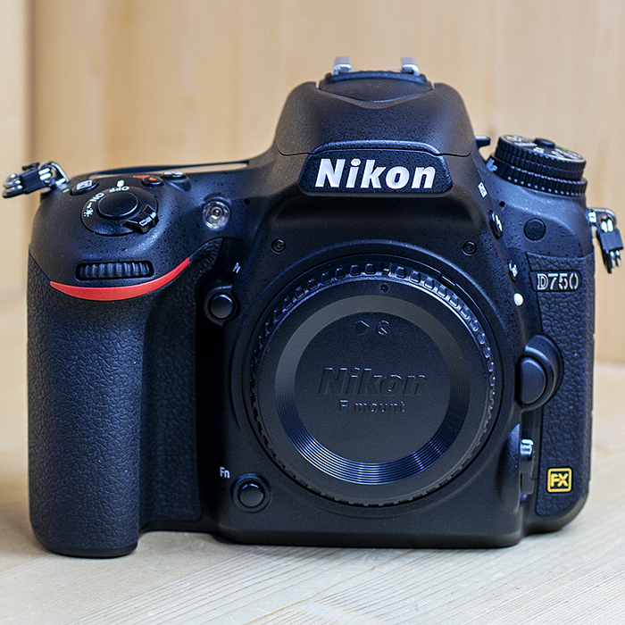 니콘 Nikon D750 Body 정품/ 컷수 5,632/98%