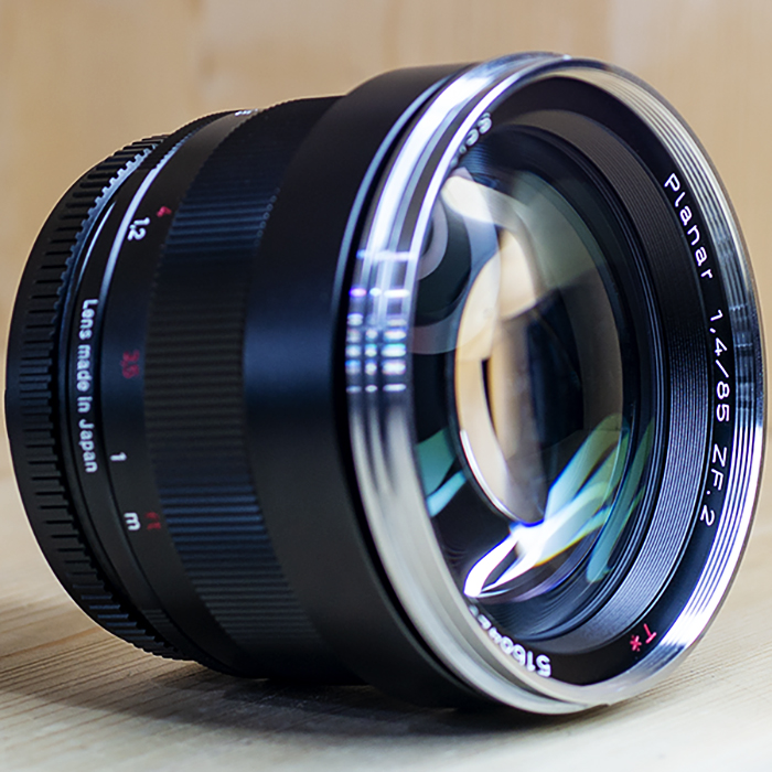 자이스이콘 Zeiss Ikon T* Planar 85mm F1.4 ZF.2 (박스셋트.후드포함,)/98%