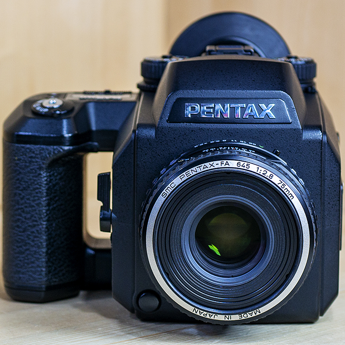 펜탁스 Pentax 645N II + SMC FA 75mm F2.8 (스트랩포함)/97%
