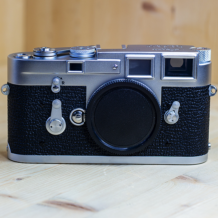라이카 Leica M3 Body Silver Rangefinder Film Camera No. 1140xxx /98%