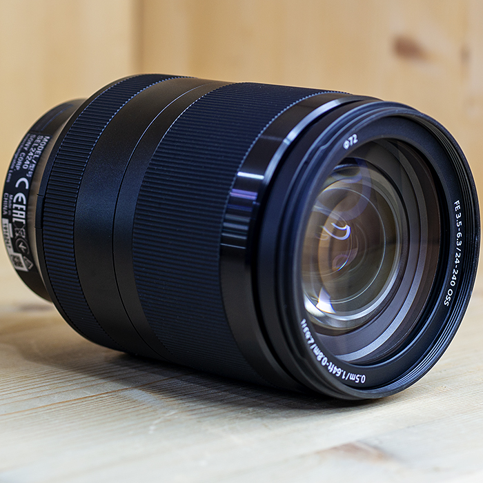 소니 SONY FE 24-240mm F3.5-6.3 OSS (후드)/ 98%