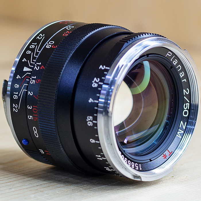 자이스니콘 Carl Zeiss Planar T* 50mm F2 ZM Black .정품박스셋트.호환후드/ 95%