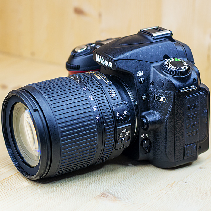니콘 Nikon D90 정품.후드.추가밧데리 /97%