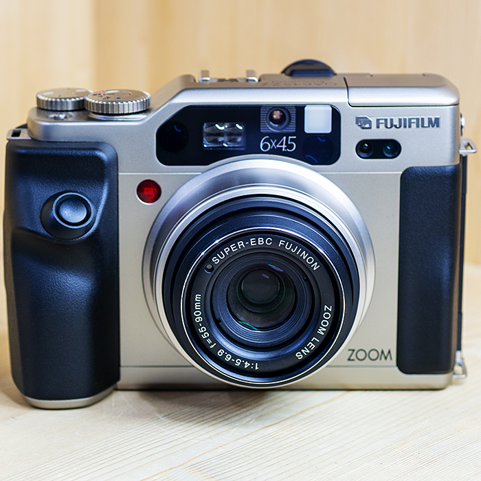 후지필름 fujifilm GA645Zi ZOOM Professional 55-90mmF1:4.5-6.9 (케이스.스트렙)/98%