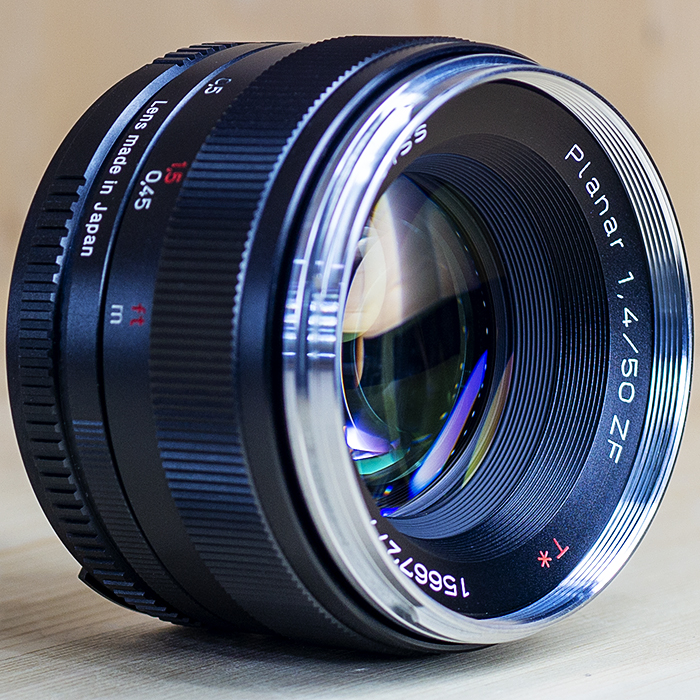 자이스이콘 Carl Zeiss Planar 50mm F1.4 ZF T* 후드/97%