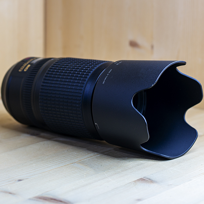 니콘 Nikon AF-S NIKKOR 70-300mm 1:4.5-5.6 G ED VR 정품 후드포함/95%