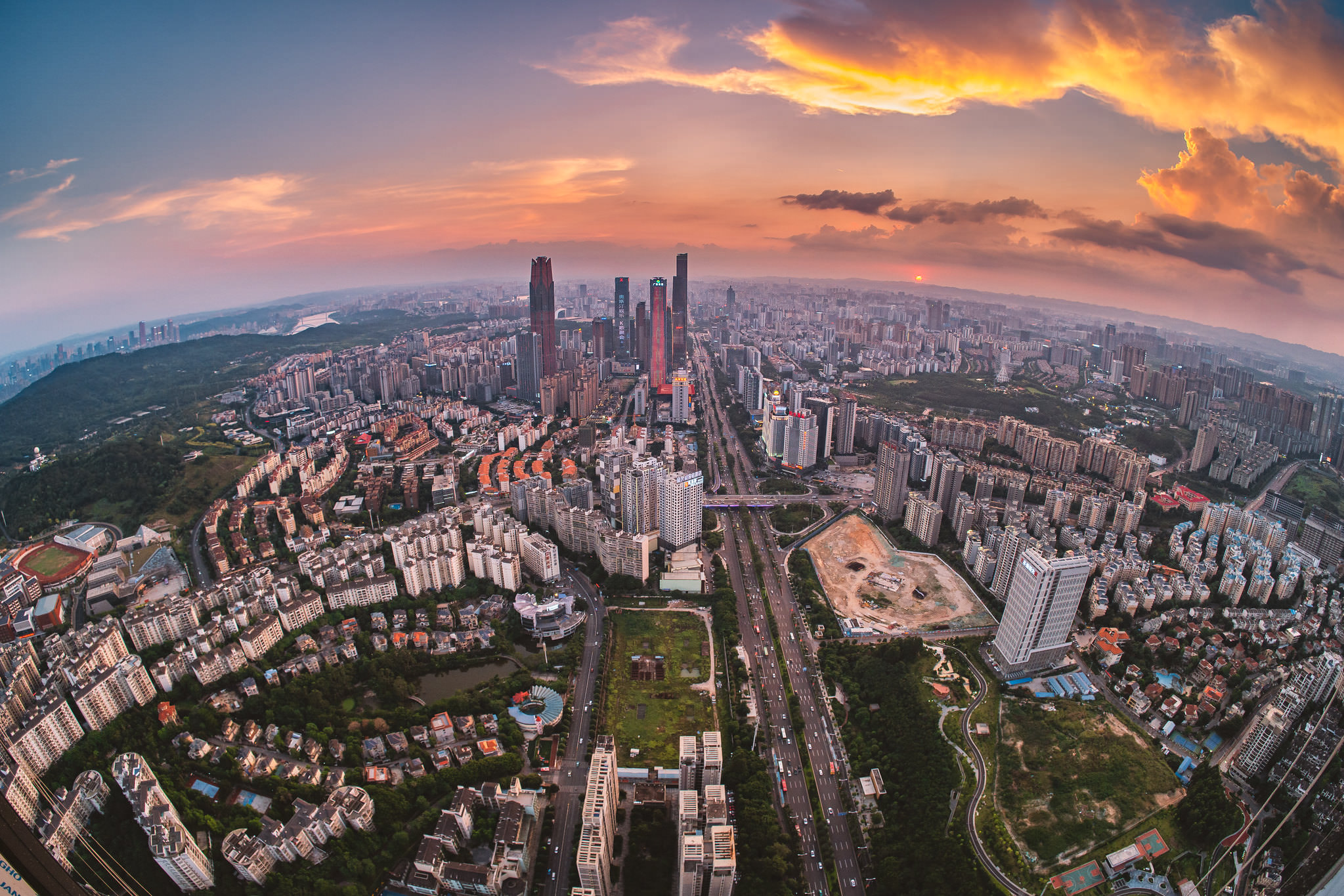 타르티산-7-5mm-f-2-0-aps-c-어안-렌즈-엑시바트-거리-사진-05