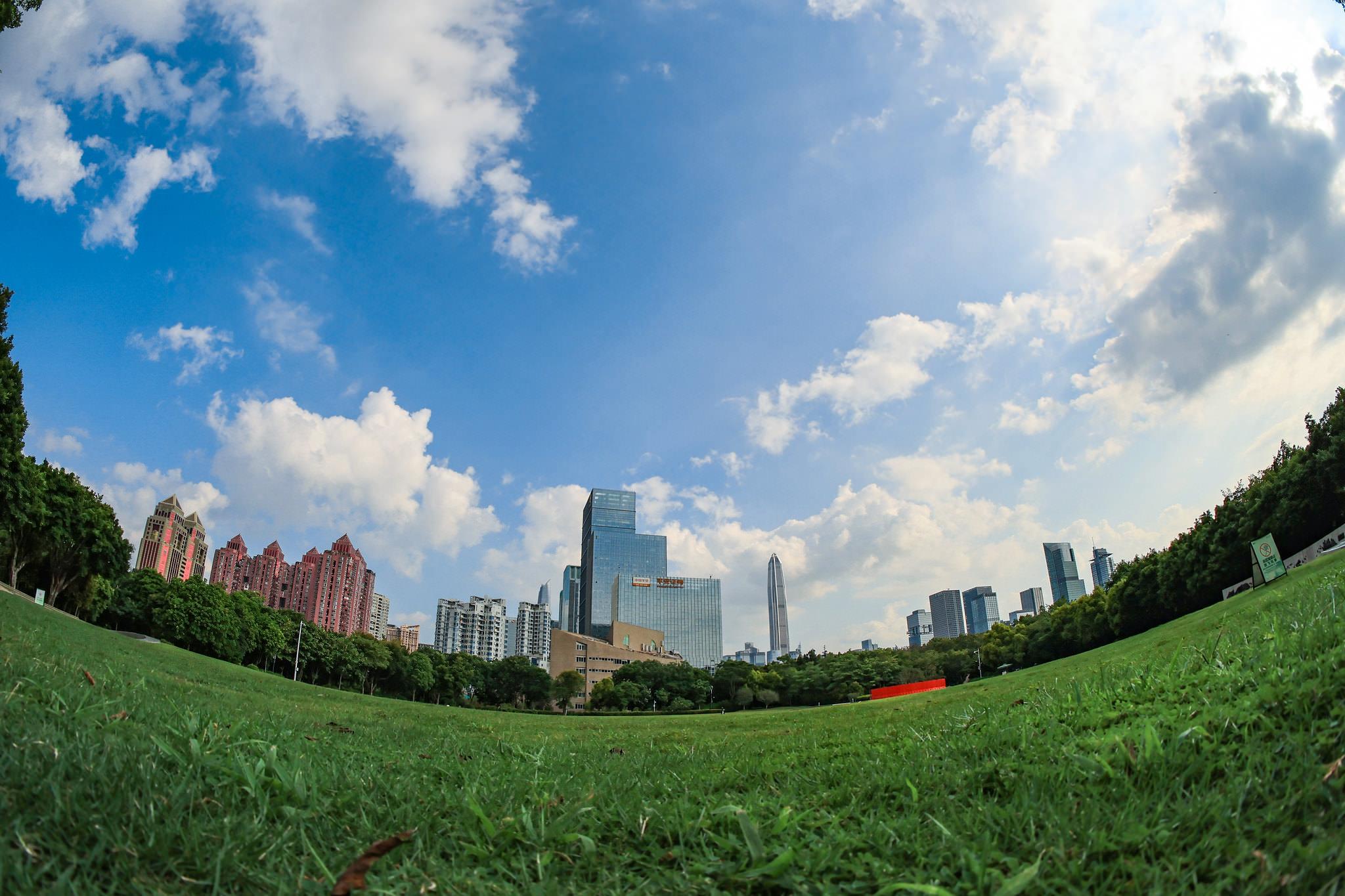타르티산-7-5mm-f-2-0-aps-c-어안-렌즈-엑시바트-거리-사진-08
