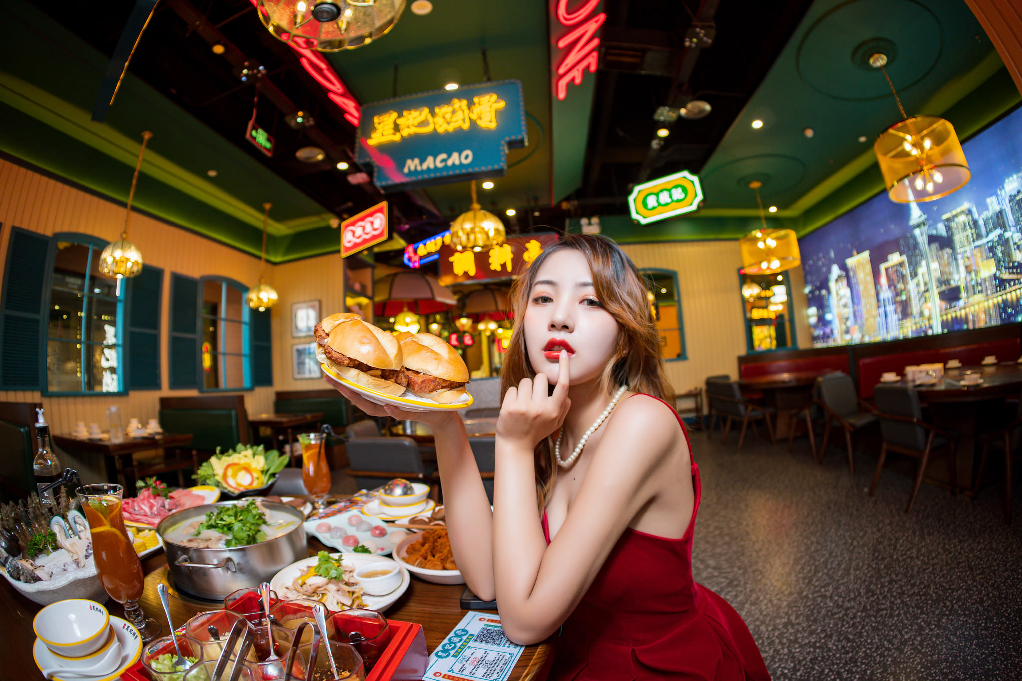 타르티산-7-5mm-f-2-0-aps-c-어안-렌즈-엑시바트-거리-사진-11