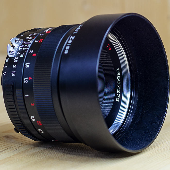 자이스이콘 Carl Zeiss Planar 50mm F1.4 ZF T* 후드/98%
