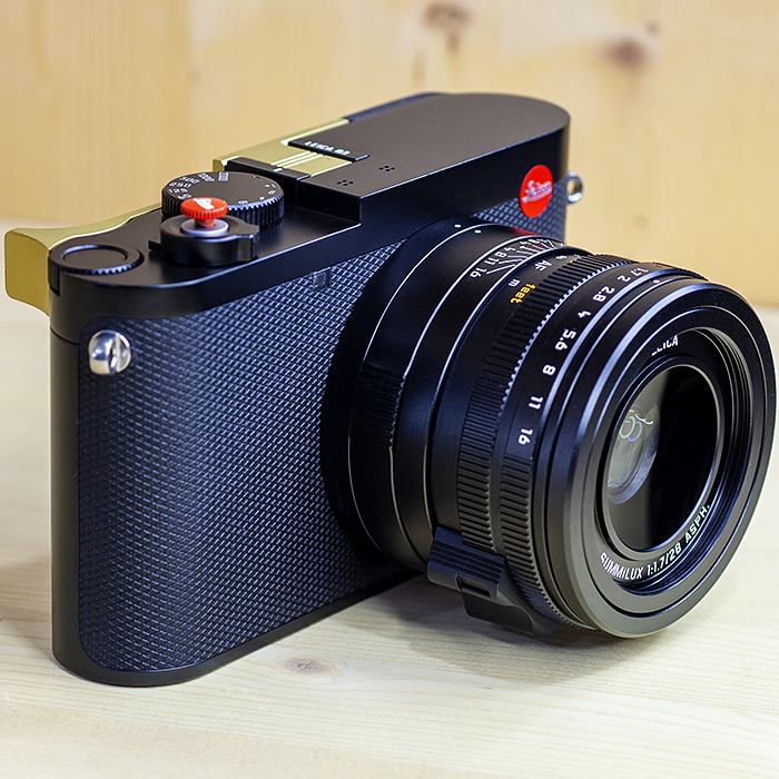 라이카 LEICA Q3 라이카코리아정품 박스세트 (엄지그립.케이스.소프트버튼.후드.필타.충전기)/98%