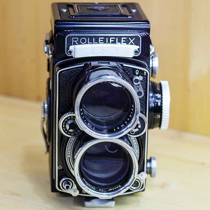 롤라이플렉스 Rolleiflex Tele TLR w/ Zeiss Sonnar 135mm F4 /95%