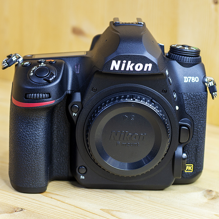 니콘 Nikon D780 Body 니콘코리아정품 박스세트.컷수 613/98%